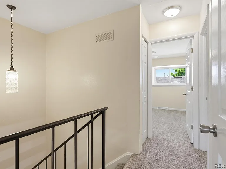 1169 S Monaco Street Pkwy — Photo 15