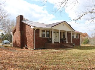 1275 Old Log Lick Rd, Winchester, KY 40391