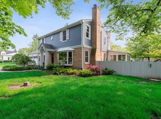 505 Happ Rd, Northfield, IL 60093