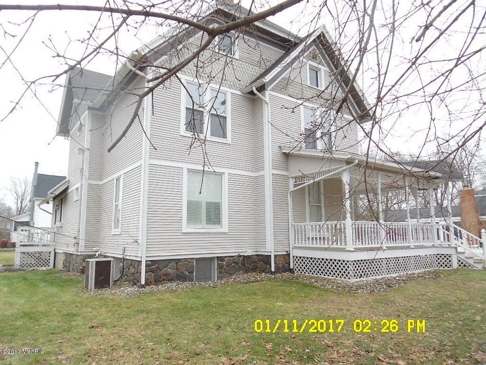 1st image of 402 Green St