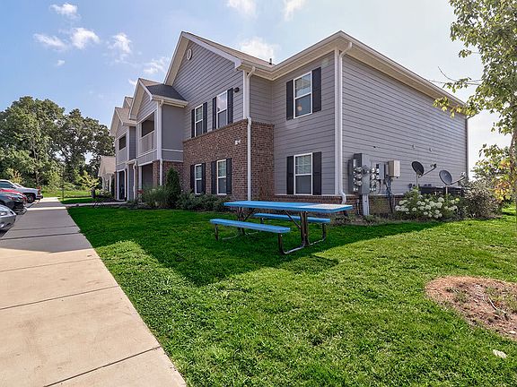 5th image of 105 Beech St #B4