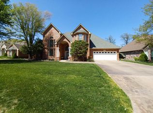 3202 Willow Lake Ln, Enid, OK 73703