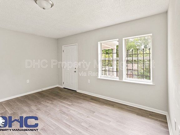 5th image of 171 Lawton St SW Unit A