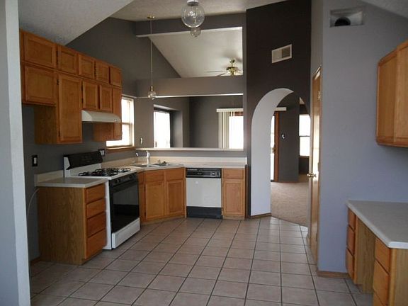 5th image of 7709 Primrose Dr NW