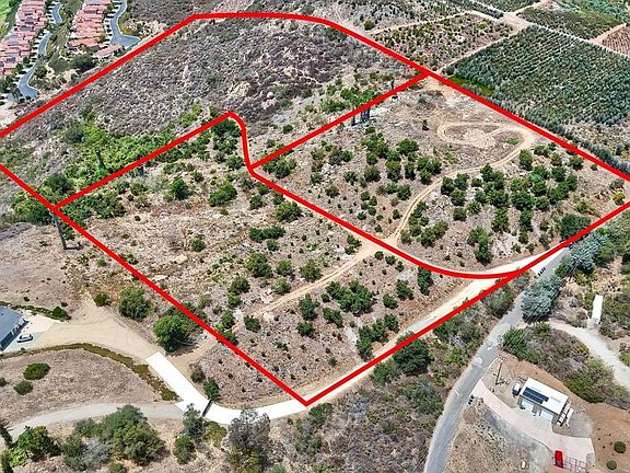 4th image of Twin Oaks Valley Rd