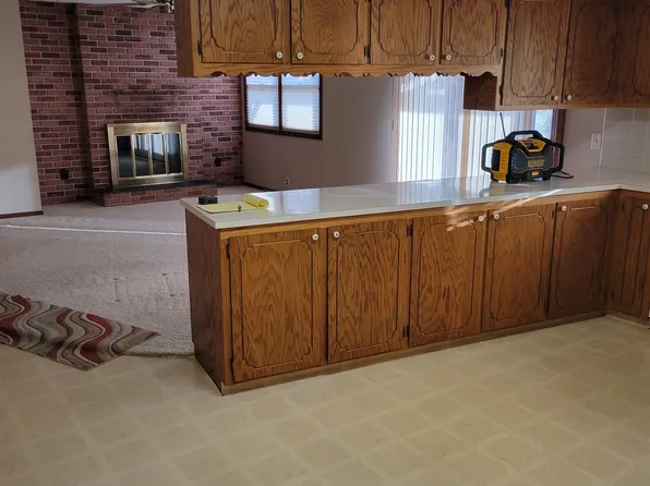 17800 Waverly Rd, Waverly, NE 68462