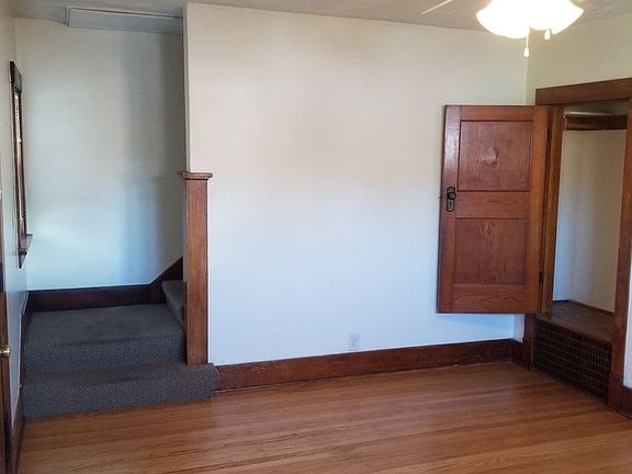 3rd image of 928 N 40th St