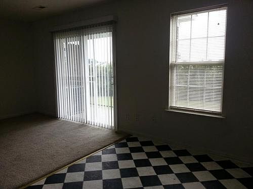 5th image of 2110 Sanibelle Ln #B