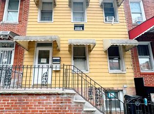 2540 32nd St, Astoria, NY 11102