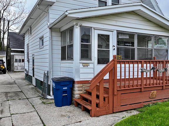 4th image of 1453 Pool St