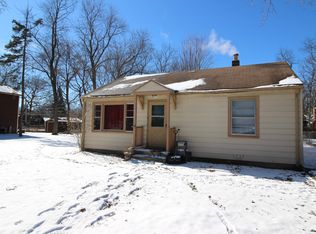 138 Edgewood Ave, Crystal Lake, IL 60014