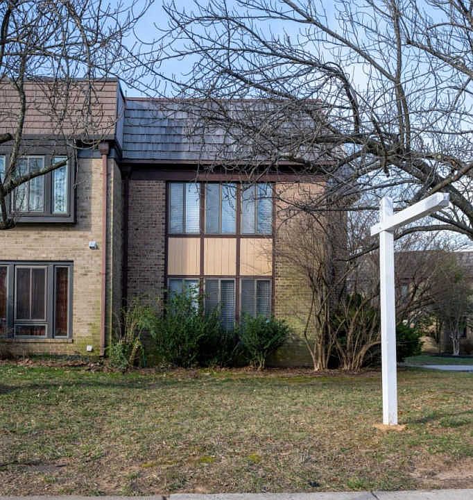 1st image of 10209 Blake Ln