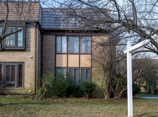 10209 Blake Ln, Oakton, VA 22124