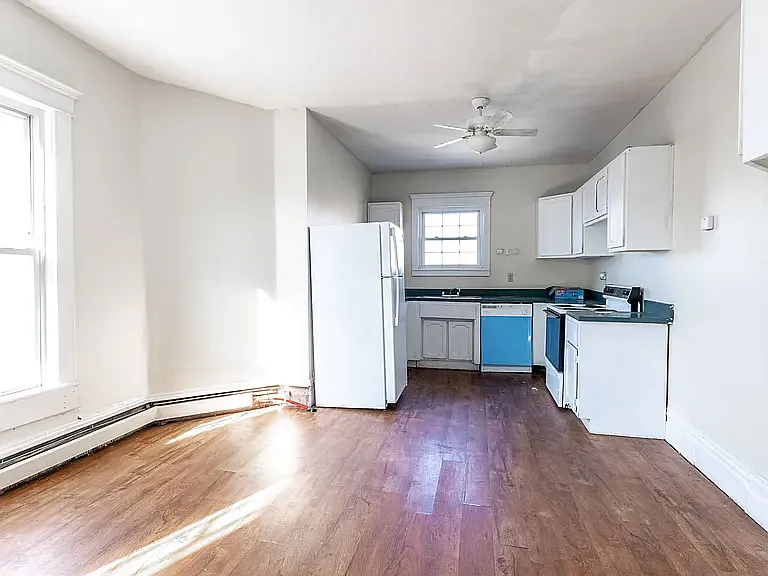 381 Forest Ave #C — Photo 12