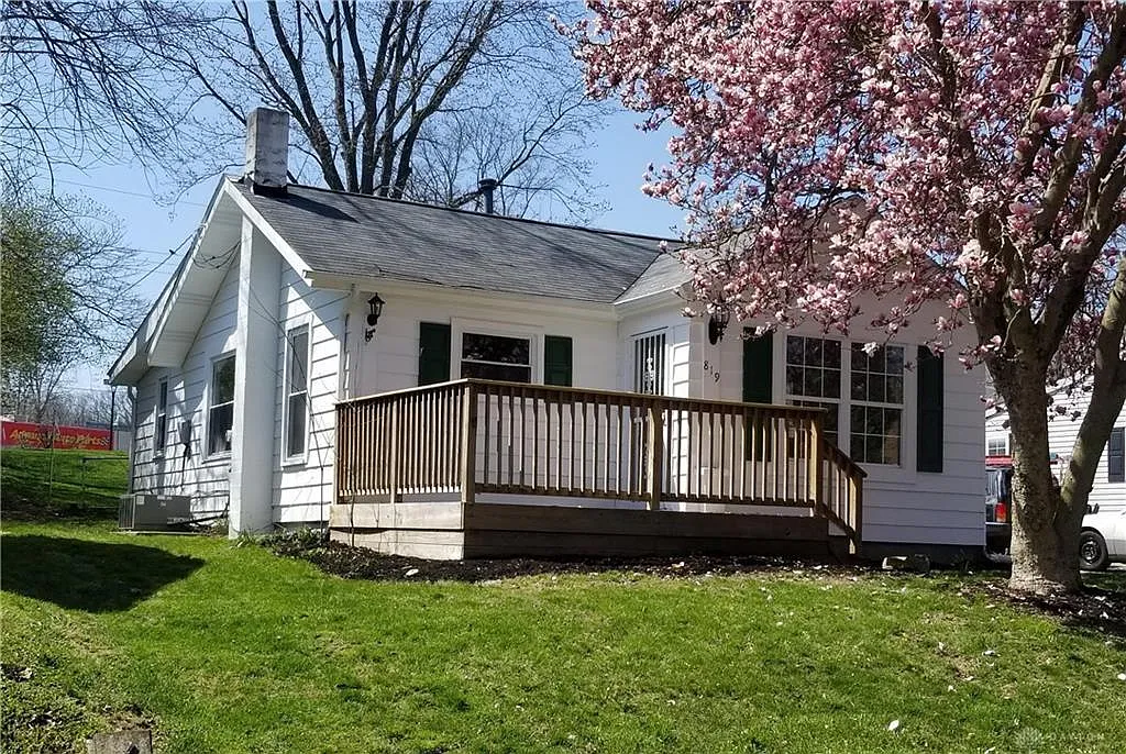 819 Ashokan Rd photo 1