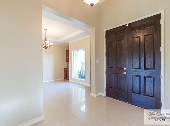 5th image of 2423 Salerno Dr