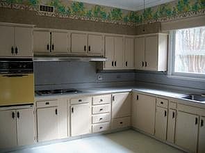 3rd image of 111 Pinecrest Dr