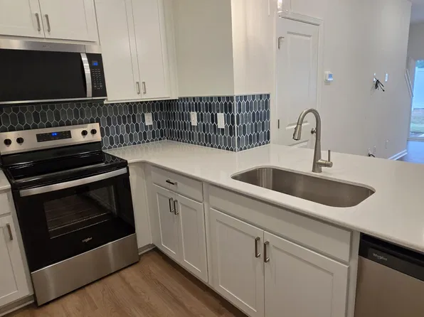 10619 Brookside Reserve Rd, Raleigh, NC 27614