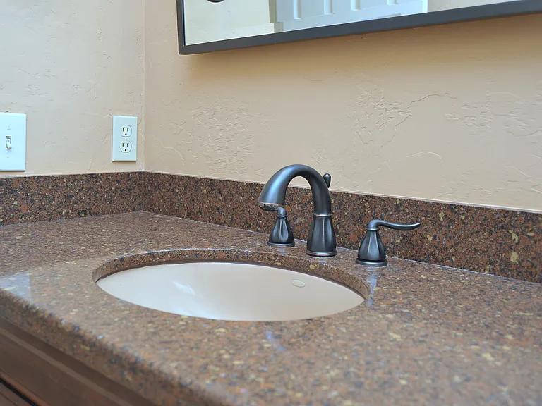 1600 E Deer Shadow Ln — Photo 40