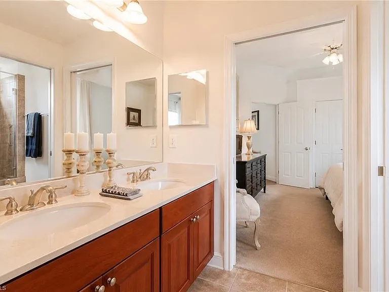 8263 Potomac Ln — Photo 40