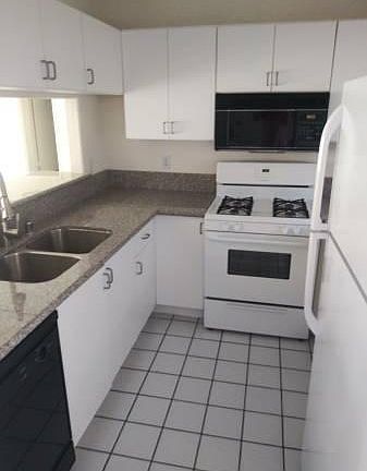 5th image of 5000 Redrock St Unit 219