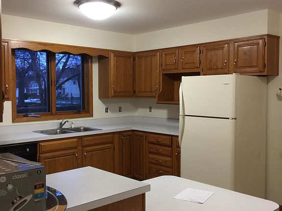 3rd image of 238 Glenwood Ave