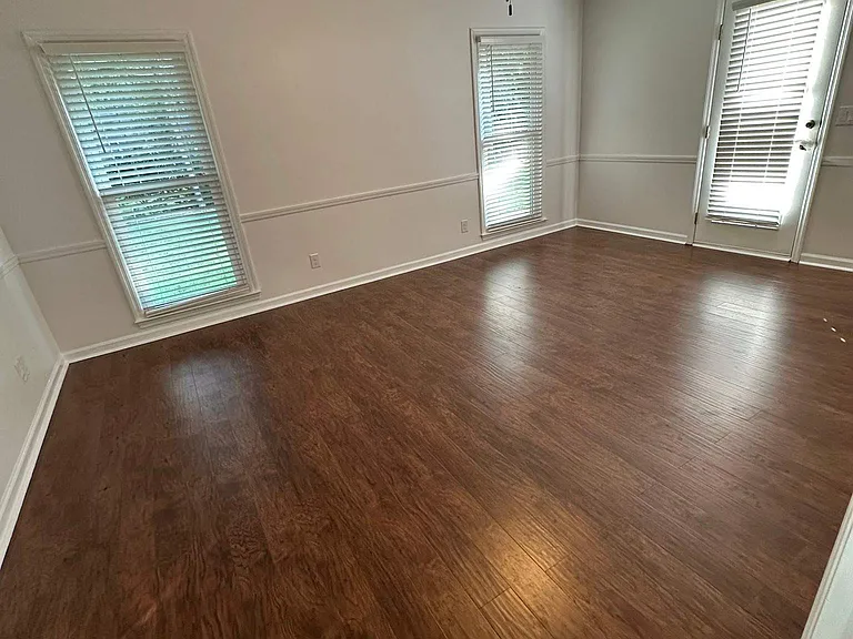 1525 Buk Ct — Photo 31
