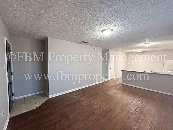 4th image of 1020 Northwood Blvd APT 6