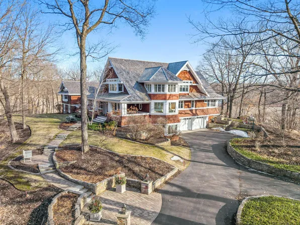 2875 Gale Rd, Wayzata, MN 55391