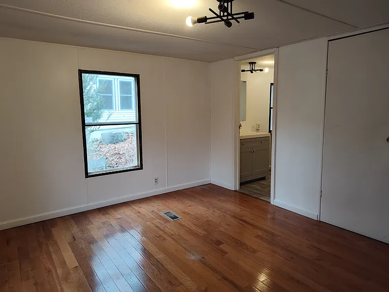 113 Teak Dr — Photo 4