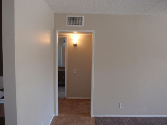 5th image of 25863 Pacific St APT 17