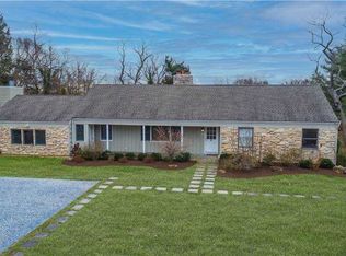 12 Four Winds Rd, Setauket, NY 11733