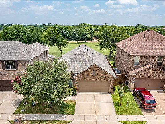 2nd image of 3917 Weatherstone Dr