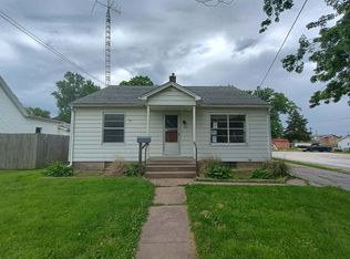 120 E Adams St, Rushville, IL 62681