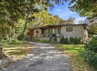 46 Avonlea Rd, Ottawa, ON K2G 0J3