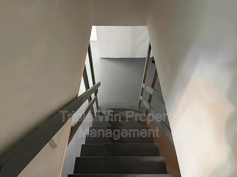 2450 Jenkee Dr — Photo 22
