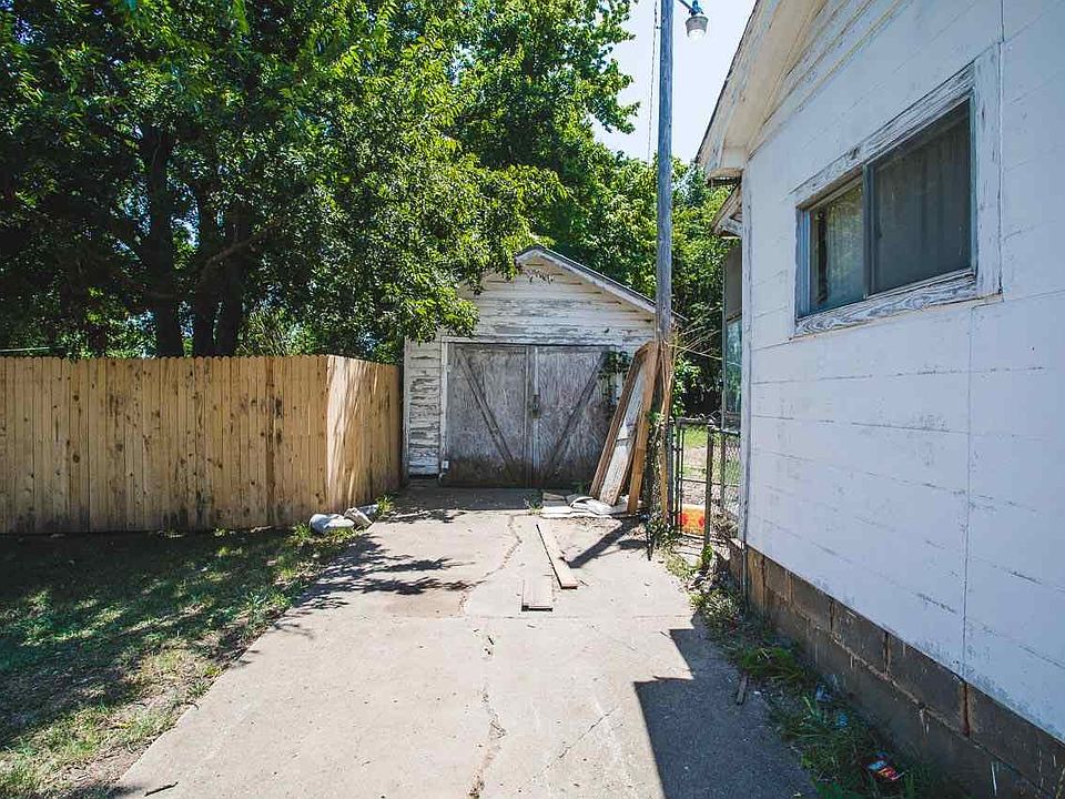 2nd image of 1508 W Main St