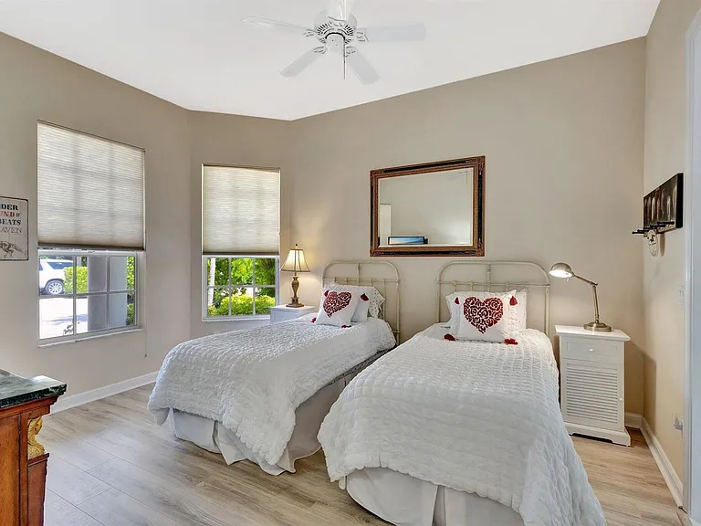 2941 Twin Oaks Way — Photo 17