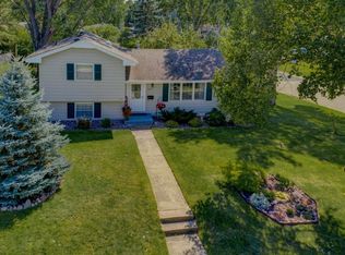 8317 30th Ave N, Crystal, MN 55427