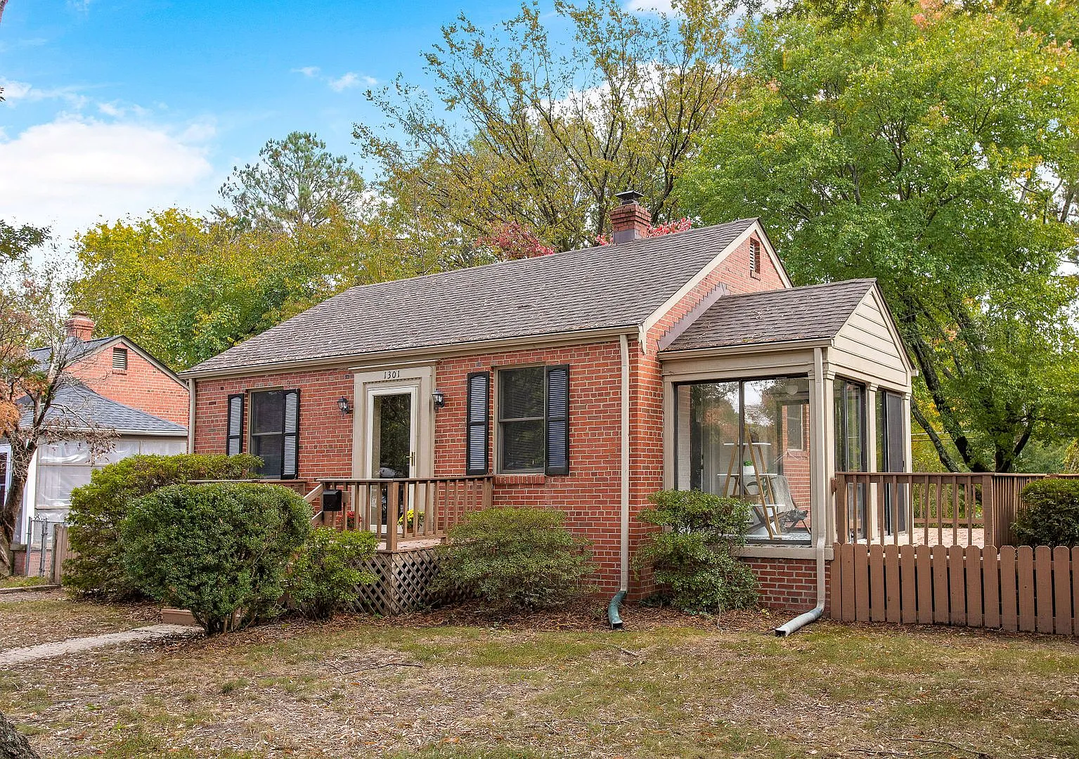 2 Bedroom Home off of Monument Ave with Great Move-In Special!! Available Early September — Photo 1