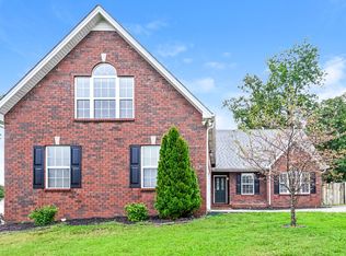 1901 Champlain Dr, La Vergne, TN 37086