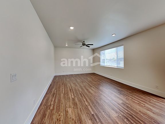 5th image of 19219 15th Avenue Ct E
