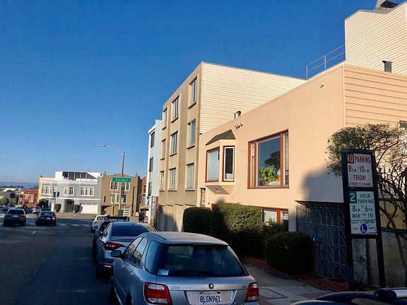 2nd image of 826 Anza St #826A