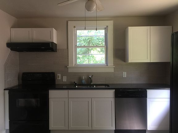 2nd image of 209 Mulberry St
