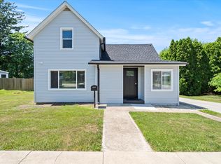 219 S Washington St, Lockport, IL 60441