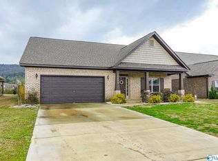 7612 Overton St SE, Owens Cross Roads, AL 35763