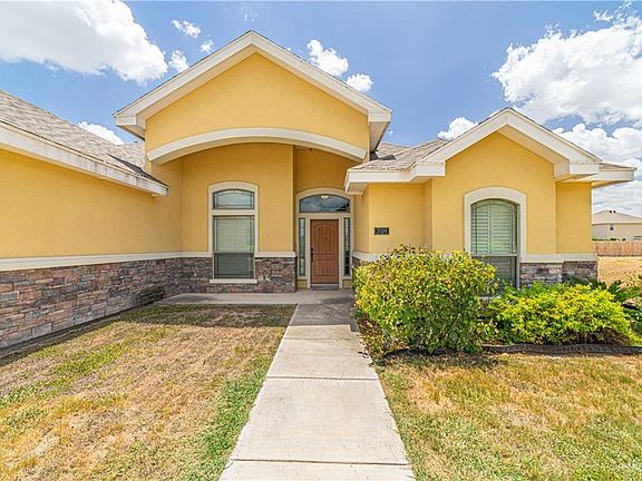 5th image of 3709 Green Jay Dr