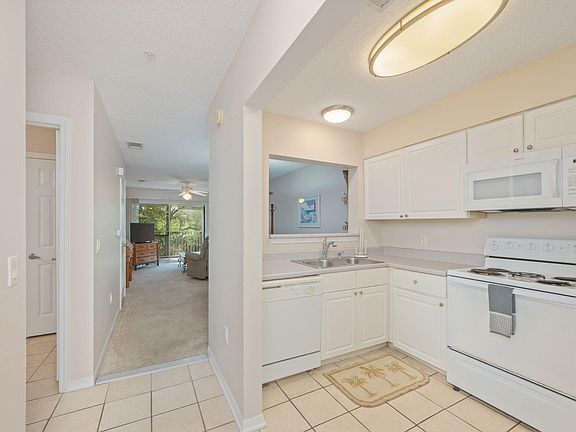 5th image of 4276 Calinda Ln APT 127
