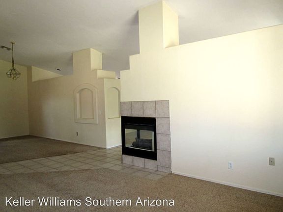 3rd image of 7558 S La Palma Ct