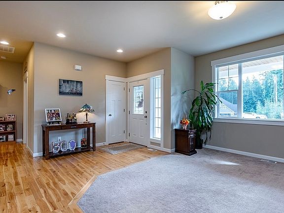 5th image of 26608 12th Dr NW